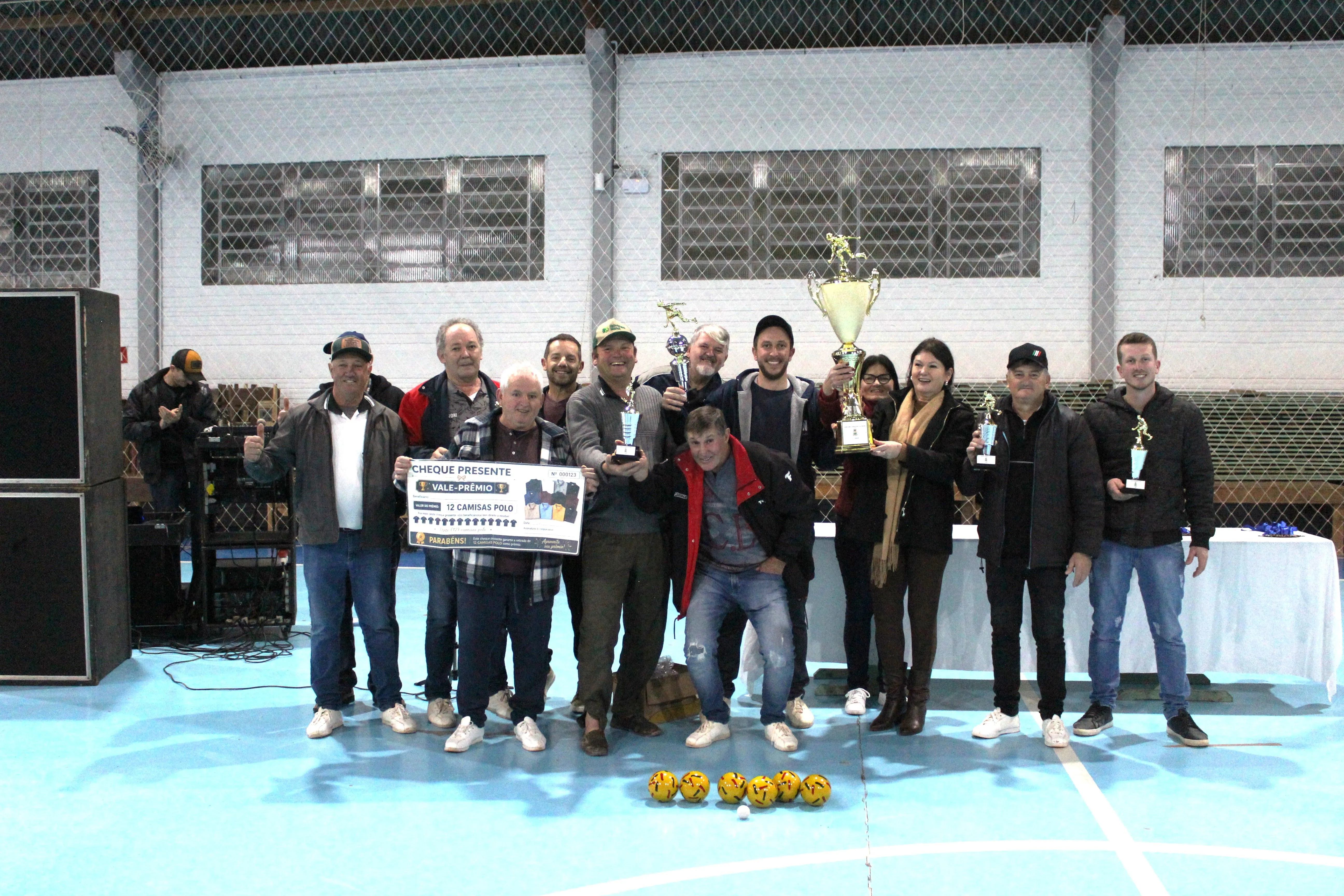 Imagem destaque da notícia: Final do Campeonato Municipal de Bocha celebra integração e premia equipes destaques da competição