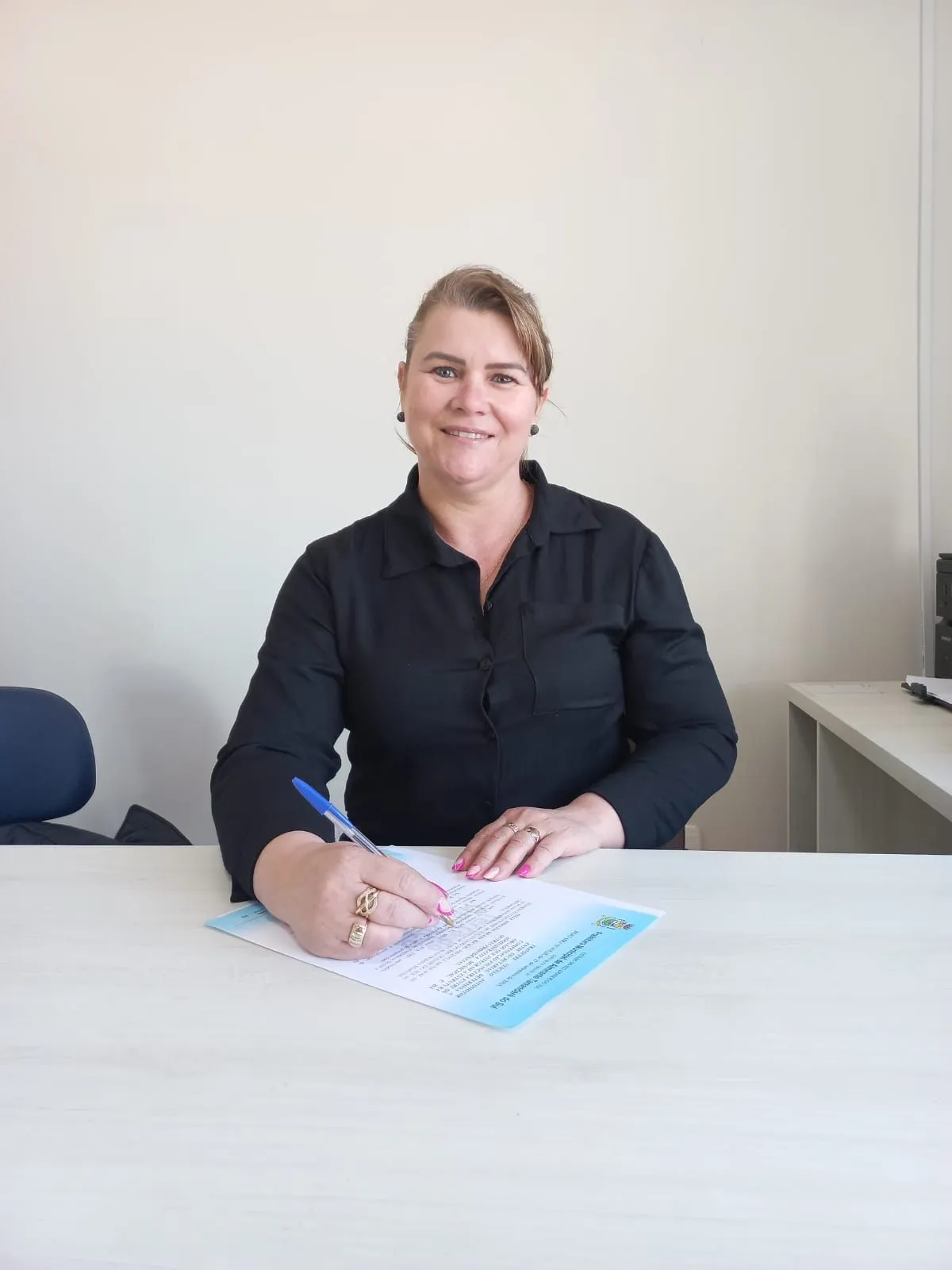 Foto SECRETARIA DE ASSISTÊNCIA SOCIAL E HABITAÇÃO FABIANE REGINA DENICOLÓ