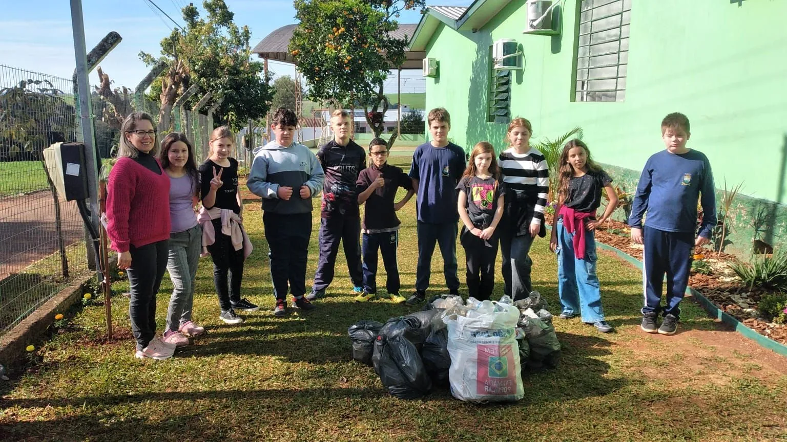 Imagem destaque da notícia: Escolas Municipais promovem ações de conscientização no Dia Mundial do Meio Ambiente