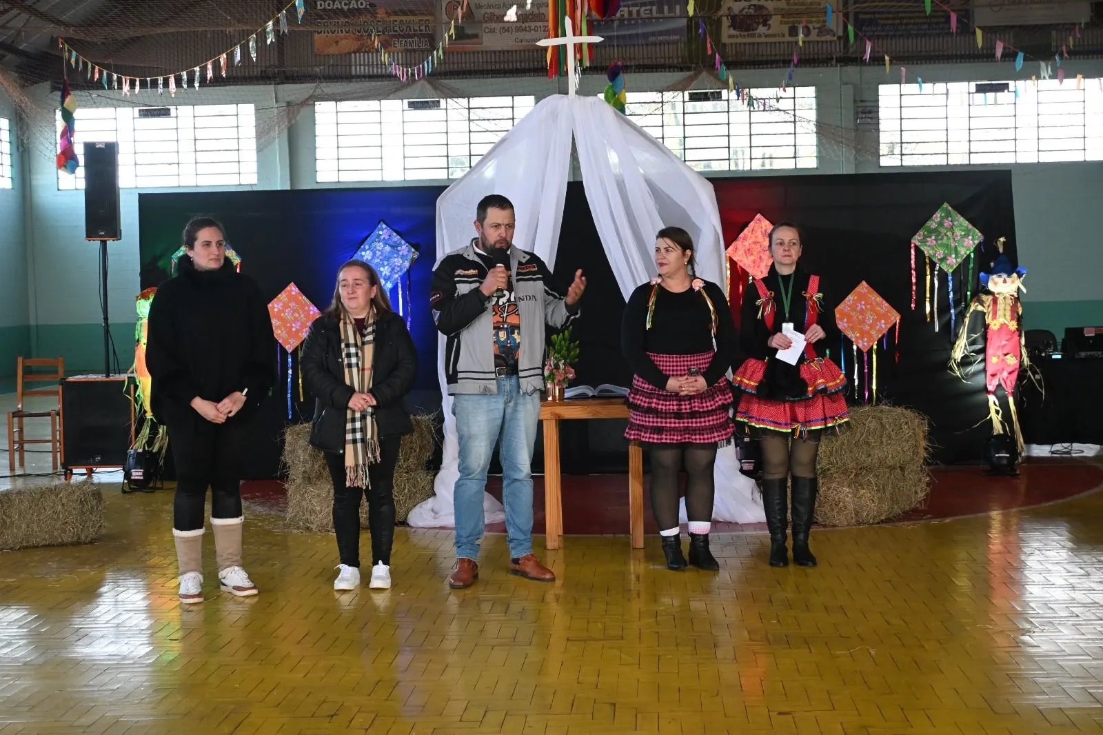 Imagem destaque da notícia: Festa Junina Une Gerações e Celebra a Alegria dos Idosos em Almirante Tamandaré do Sul