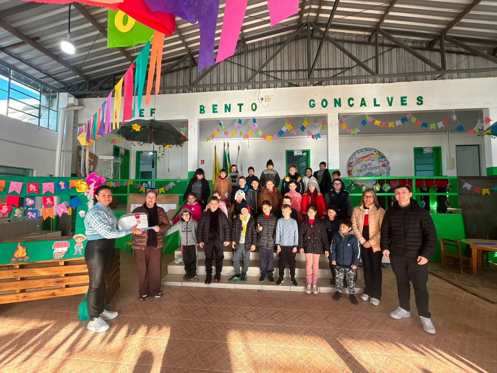 Imagem destaque da notícia: Escolas Municipais recebem Kits de Primeiros Socorros para reforçar segurança no Ambiente Escolar