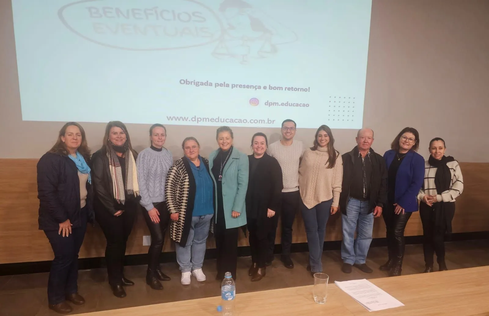 Imagem destaque da notícia: Conselheiros Municipais e equipe da Assistência Social de Almirante Tamandaré do Sul participam de capacitação sobre Benefícios Eventuais