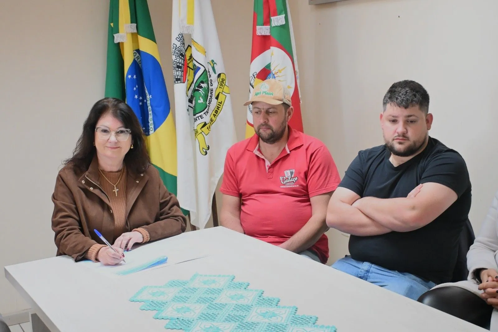 Imagem destaque da notícia: Administração Municipal assina Decreto de Situação de Emergência após fortes chuvas que atingiram Almirante Tamandaré do Sul