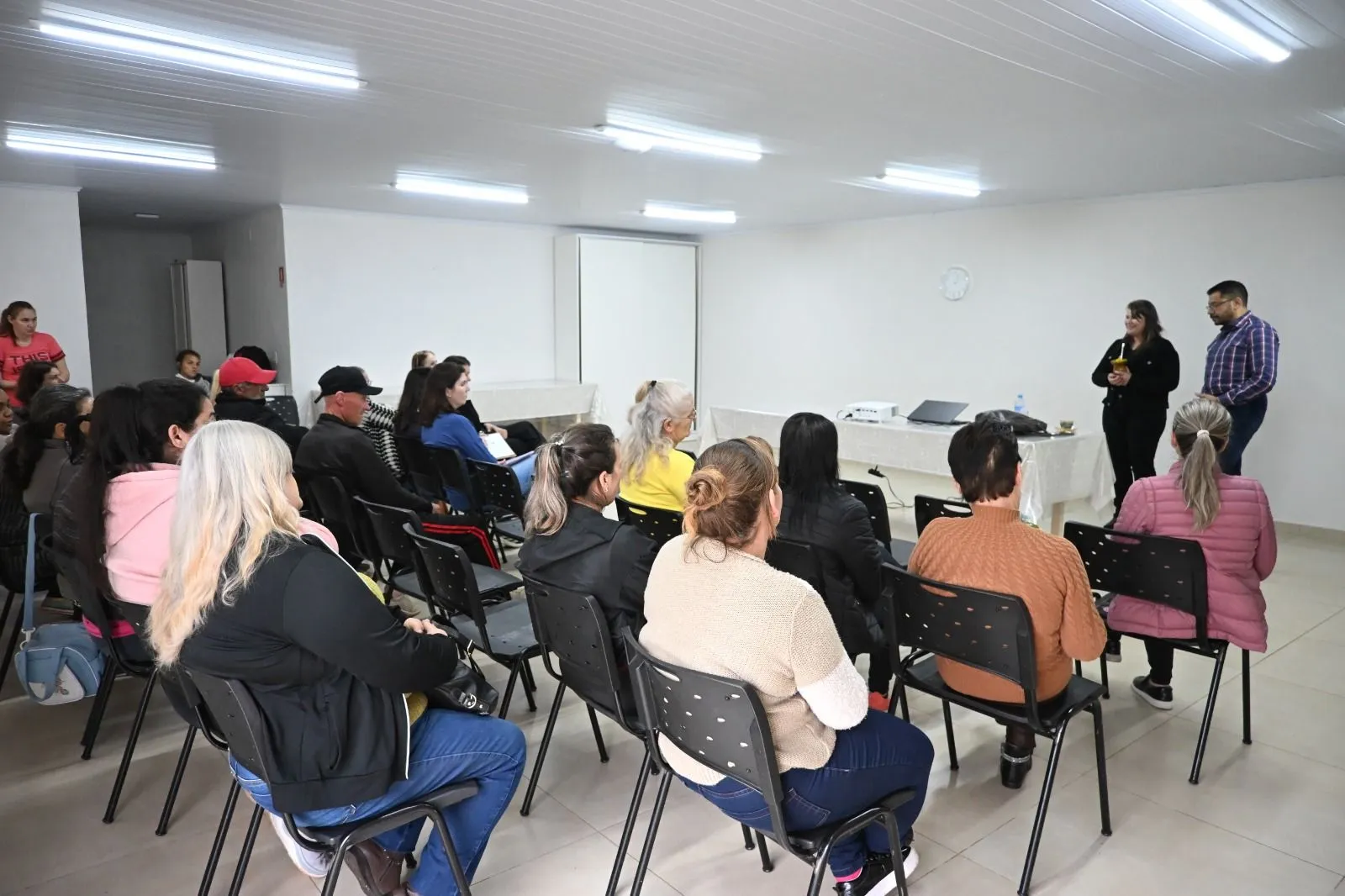 Imagem destaque da notícia: Palestra no CRAS orientou sobre benefícios do Bolsa Família, BPC e atualização do CadÚnico