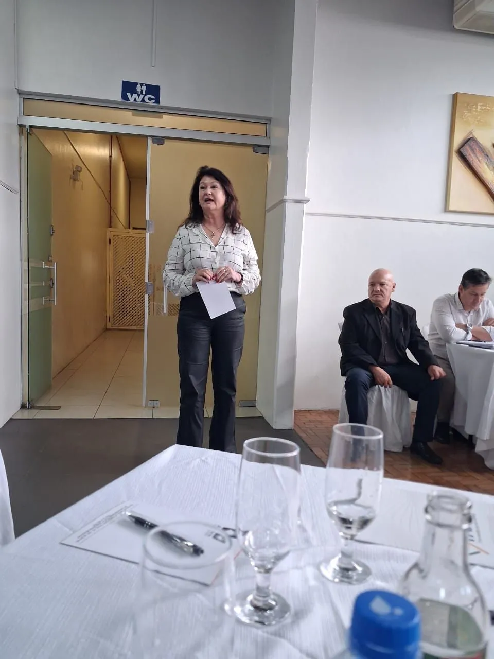 Imagem destaque da notícia: Prefeita Dilse apresenta demandas de Almirante Tamandaré do Sul em reunião da AMAJA